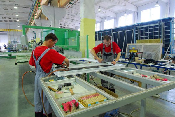 Фирма по остеклению балконов в Черноголовка и Московской области Черноголовка