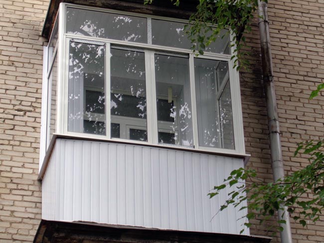 Остекление балкона в сталинке - сталинском доме Черноголовка
