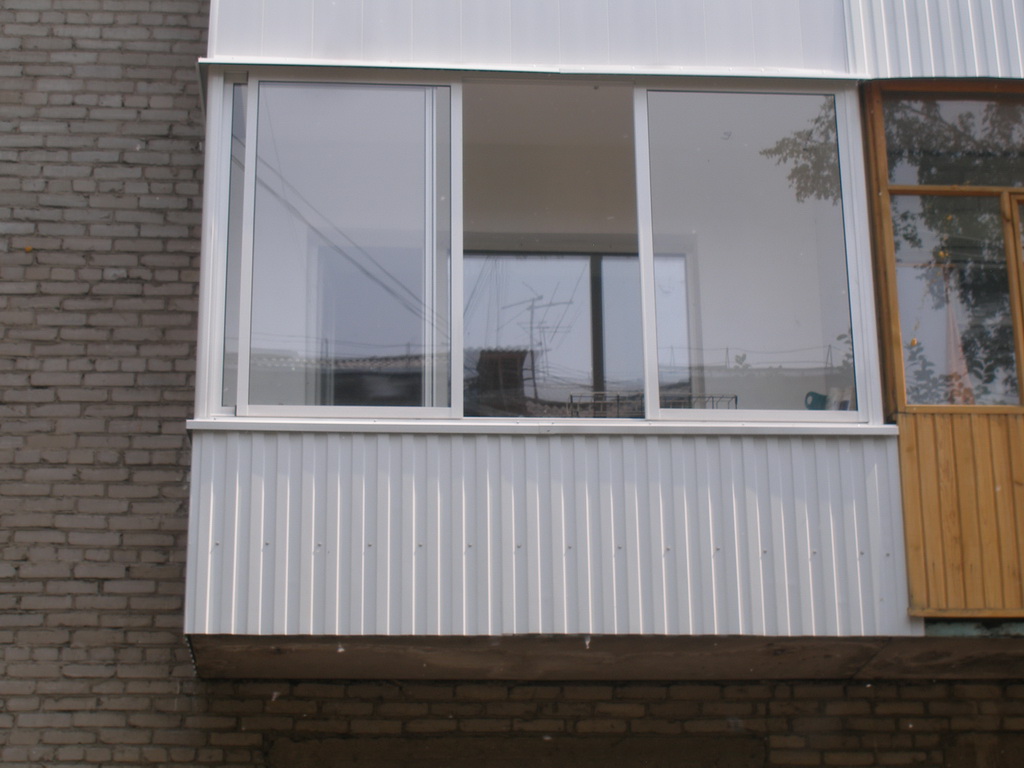 Установка пластиковых окон на балконе: остекление лоджии Черноголовка