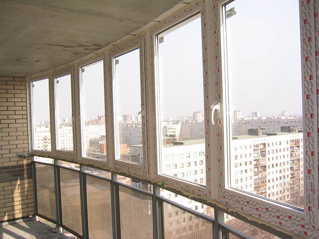 Недорогое остекление общего балкона Черноголовка